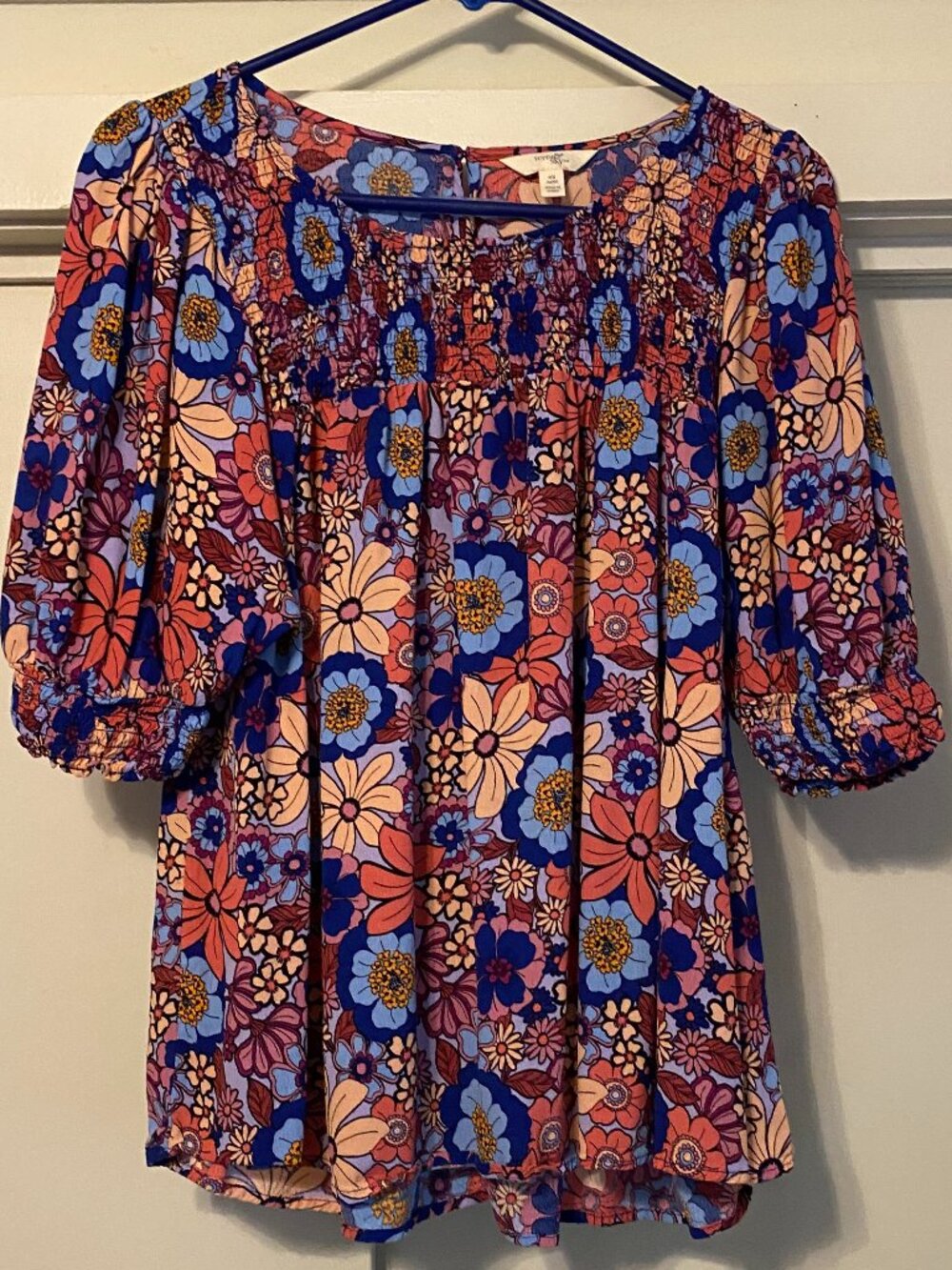 Terra & Sky, short puff sleeve, multi color floral, 100% rayon blouse, size 0X*